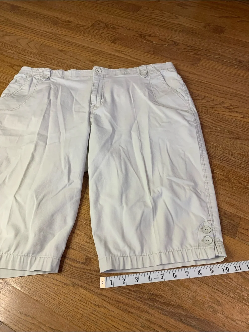 Gloria Vanderbilt Khaki Bermuda Shorts - Women's Plus Size 18W - Picture 7 of 7